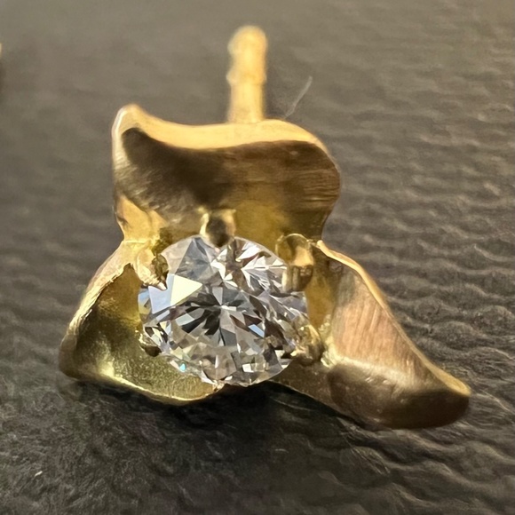 💖SOLD💖 Sophie 18k gold 0.2 tcw diamond earrings F/G VS2 - Picture 6 of 7